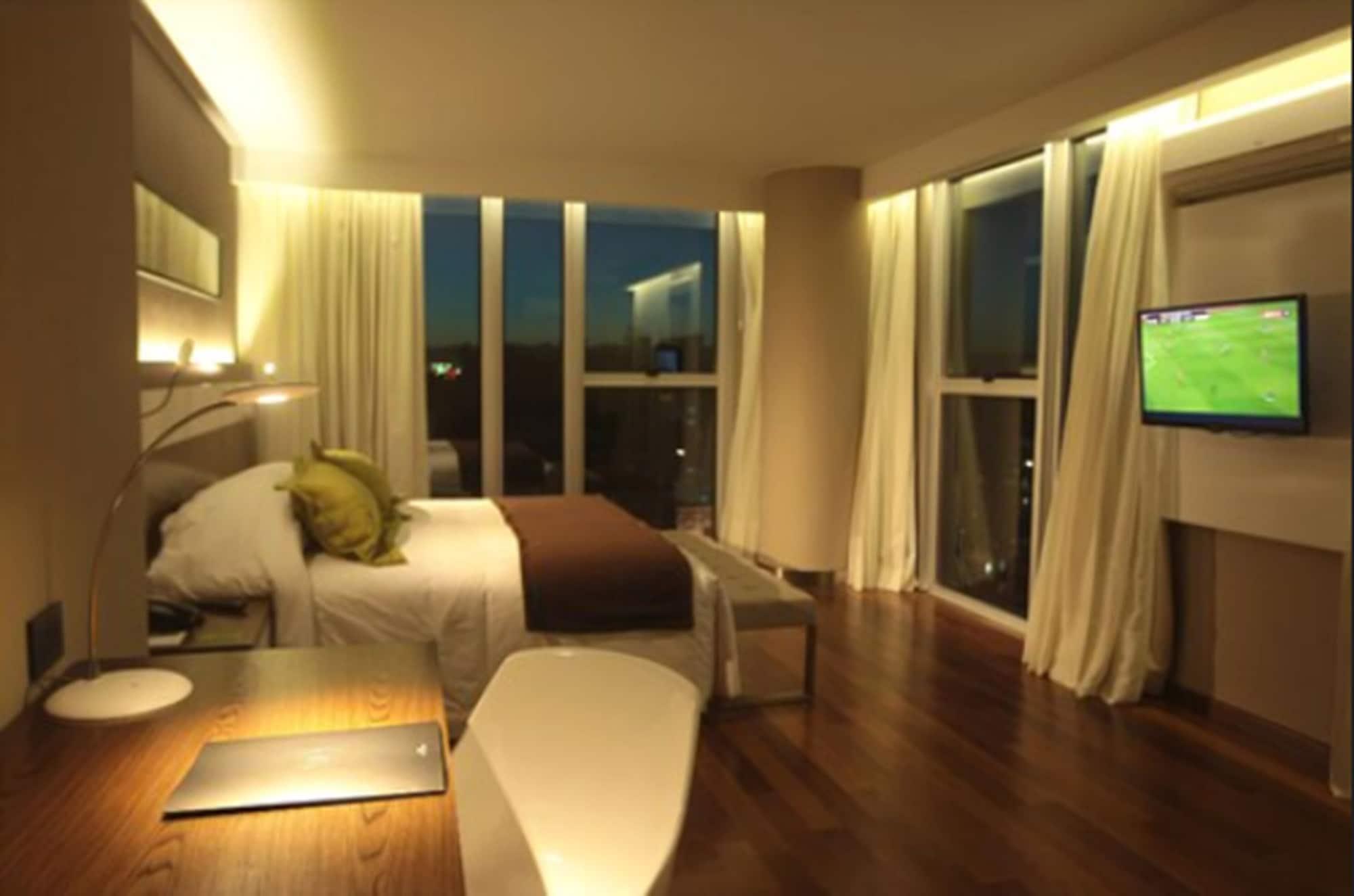 Yrigoyen 111 Hotel Córdoba Kültér fotó
