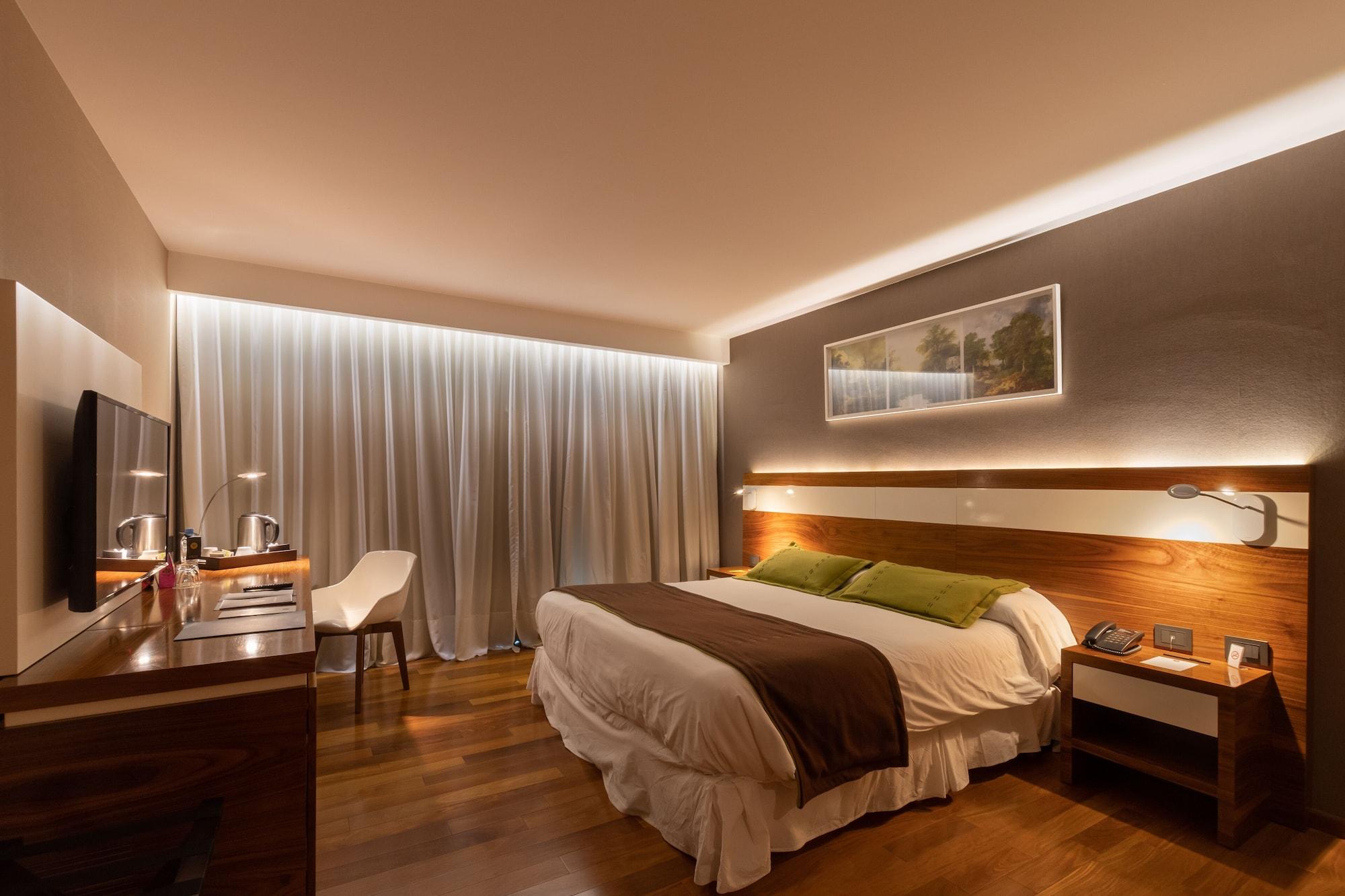 Yrigoyen 111 Hotel Córdoba Kültér fotó
